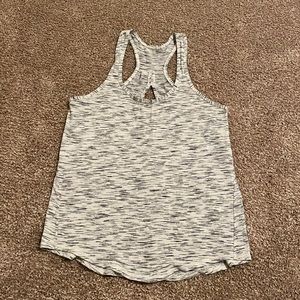 Lululemon top